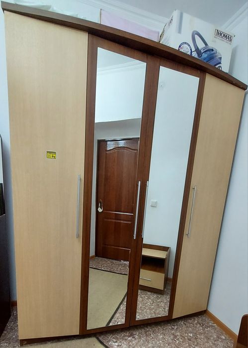 Спальный гарнитур