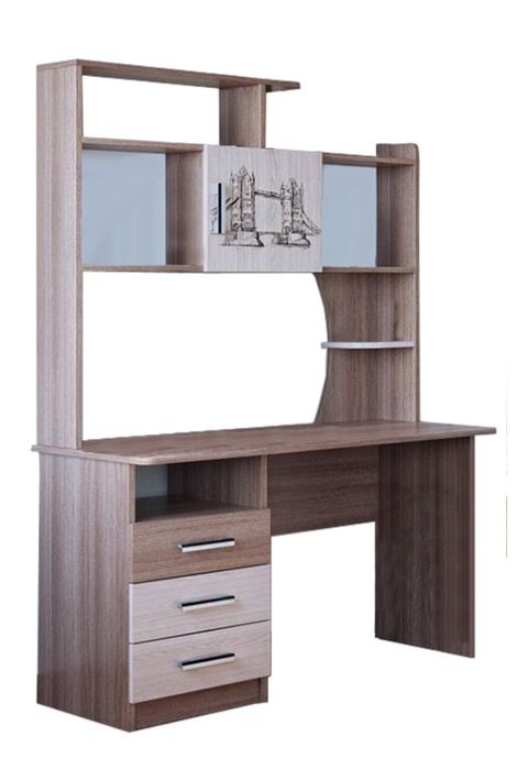 Письменный стол, состояние нового.