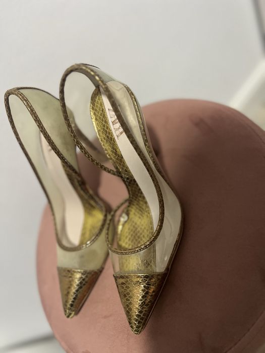 Pantofi Zara aurii