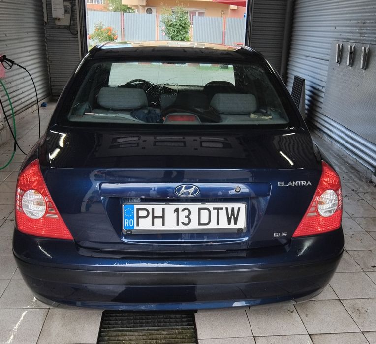 Hyundai Elantra cu GPL 1,6 benzina