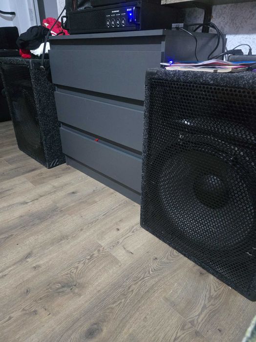 Inchiriez boxe pentru petreceri , majorate , zile de nastere , etc.