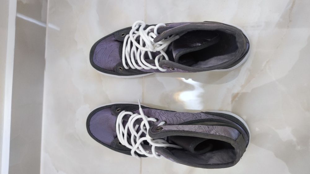 Нови кецове Zara