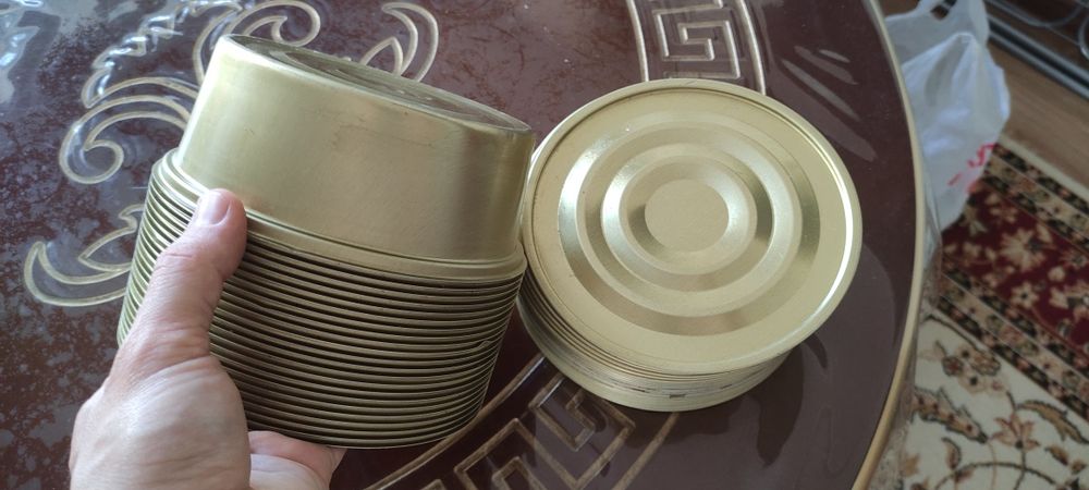 Ёмкость для домашних заголовок