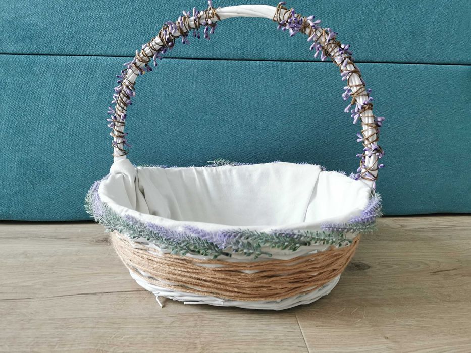 Кошница за различни поводи - подаръци, кръщене, чествания