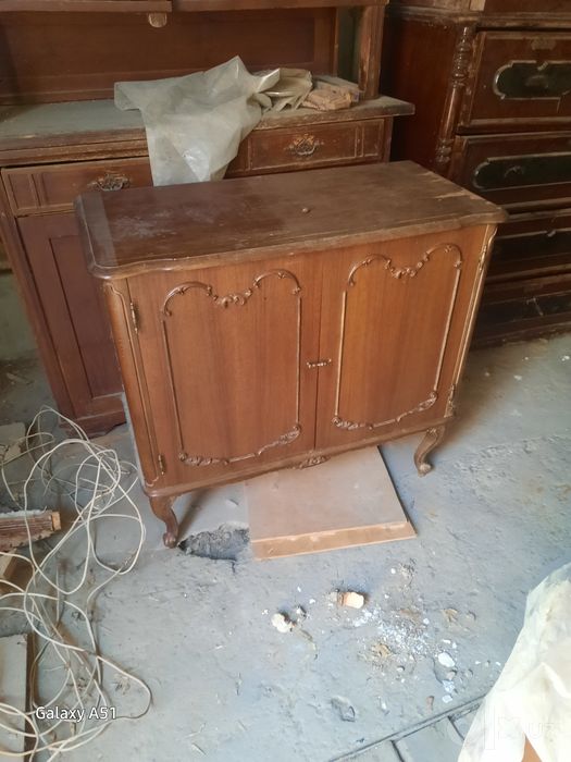 Продаётся антикварное кресло качалка.