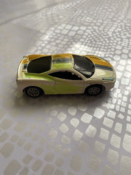 Продаю Ferrari pro max