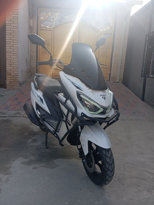 Skuter sotiladi yangi