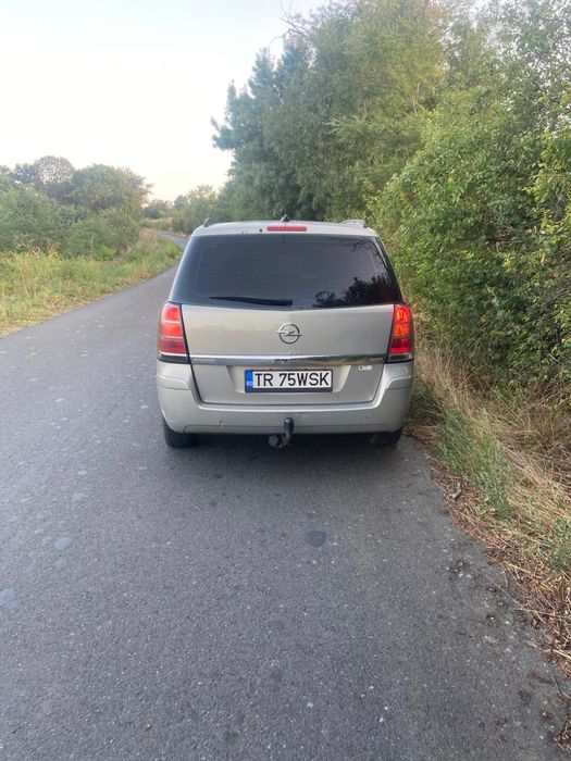 Opel zafira 1.9 cdti