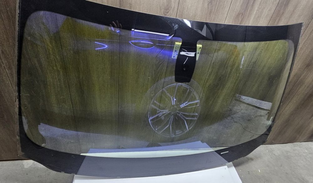 ПРЕДНО челно стъкло BMW 7 F01/F02