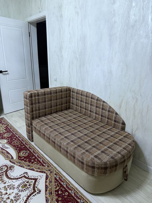 Срочно продам диван