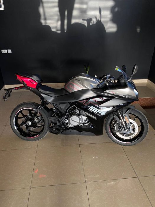 Мотоцикл CF MOTO 25 SR-s
