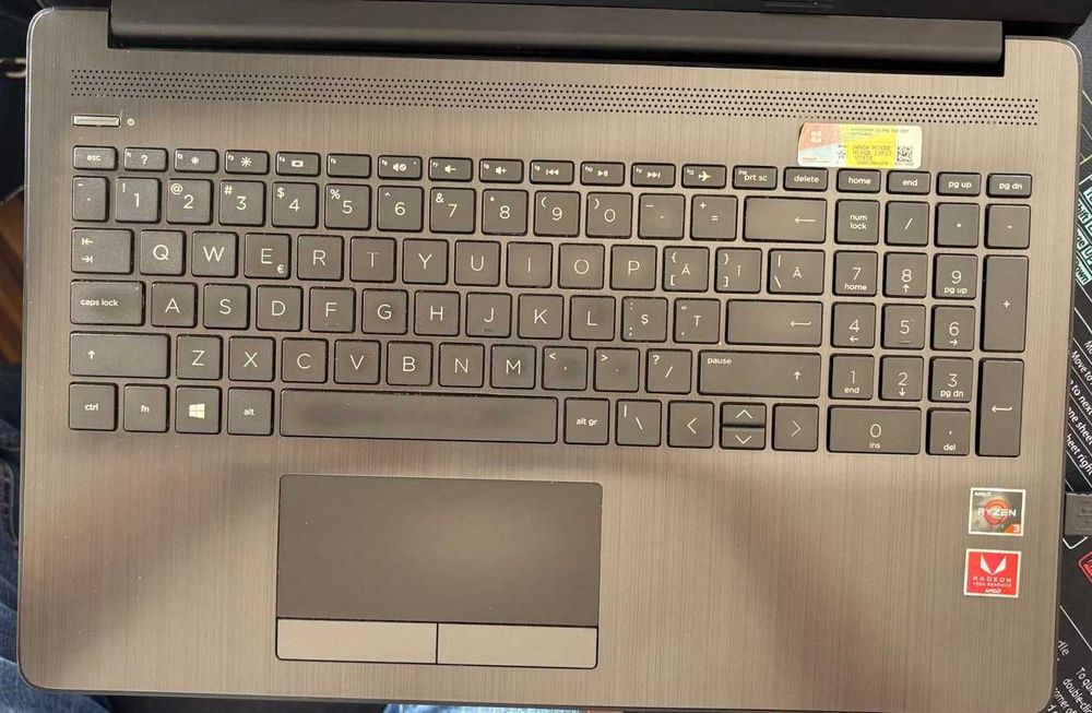 Laptop 15" HP Model 15-db0048nq SSD M.2 NVME