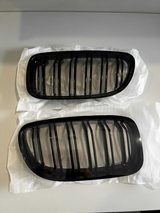 Set Grile/Nari Duble M style Negru Lucios Bmw Seria 3 E90/E91 Facelift