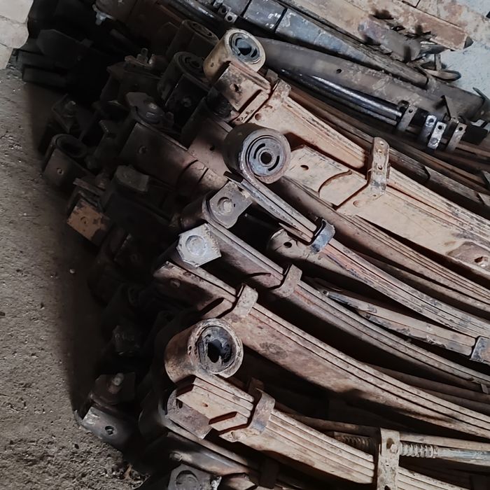 Рессор запчастлари у́рнатиб бериш хизматлари