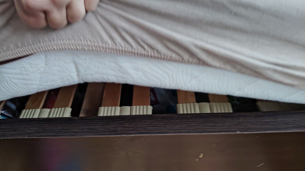 Спалня с 2 нощни шкафчета160/200