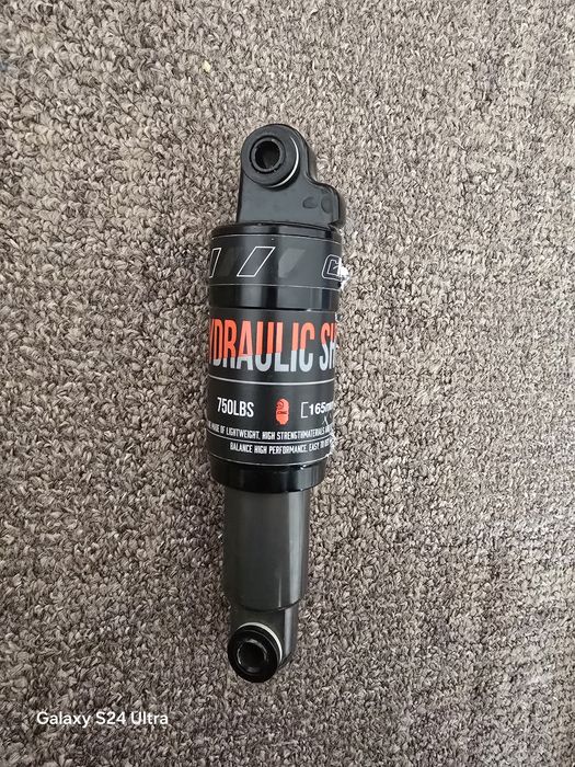 Suspensie spate bicicleta