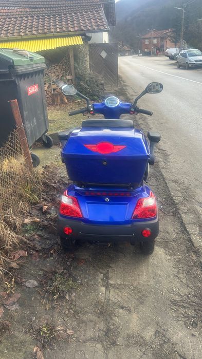 Елекрически скутер VELOBIKE