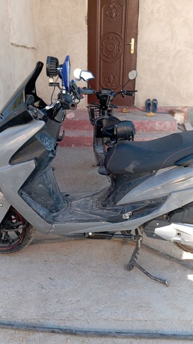 Мопед макси сатылады