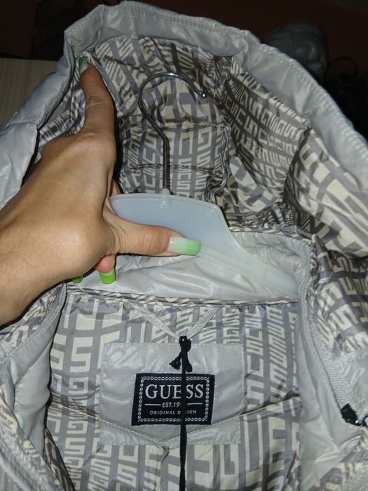 Geaca GUESS ORIGINALA noua cu eticheta