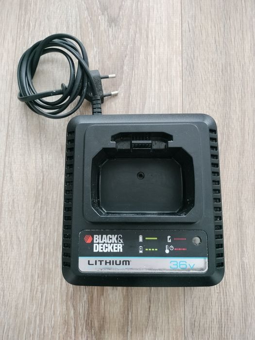 Încărcător black & decker 36 volți