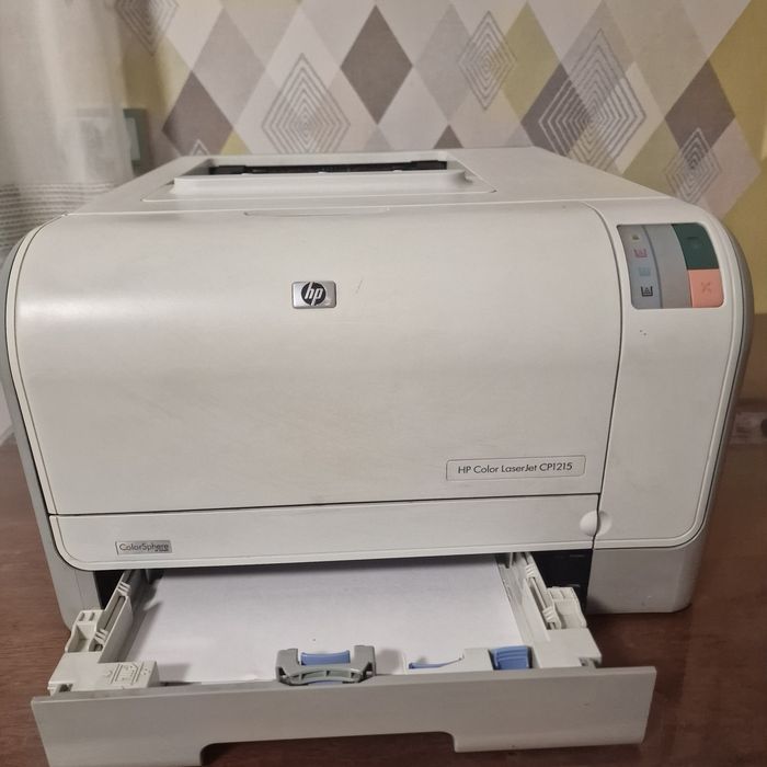 Принтер Color Laser Jet CP1215  продам