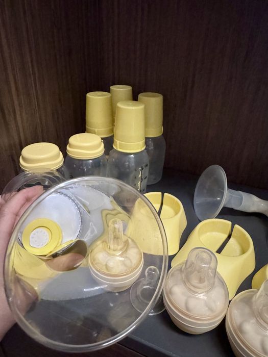 Двуфазна ръчна помпа Medela Harmony  Medela Calma Feeding System