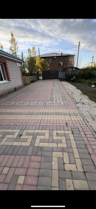 продается дом в центре города