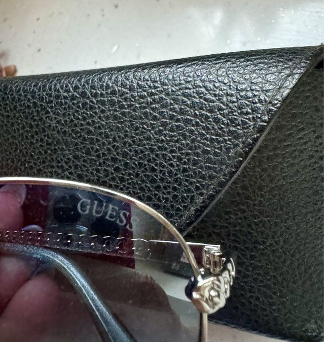 GUESS оригинални дамски слънчеви очила