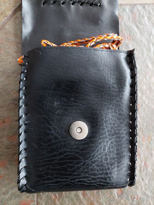 Borseta, gentuta de umar, piele naturala