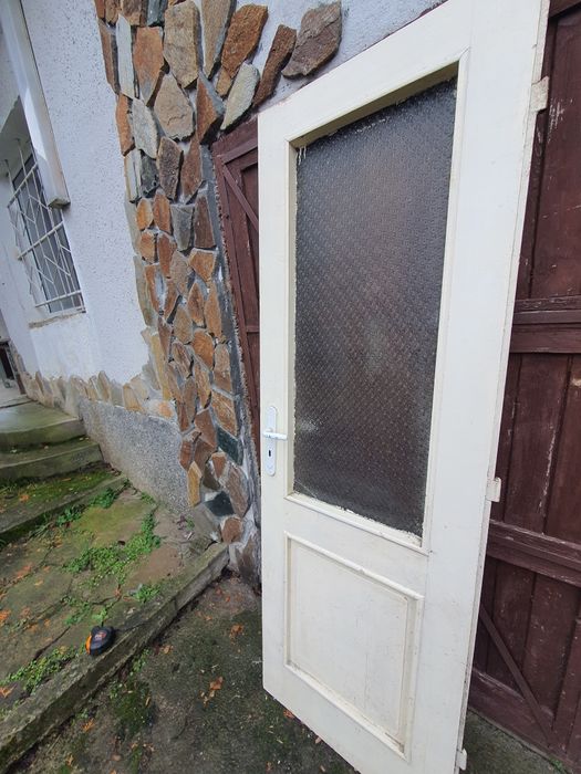 Дървена врата 65х195 см.