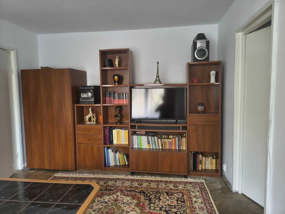 Închiriez apartament doua camere