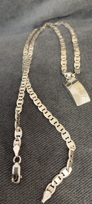 Продам серебряную цепочку