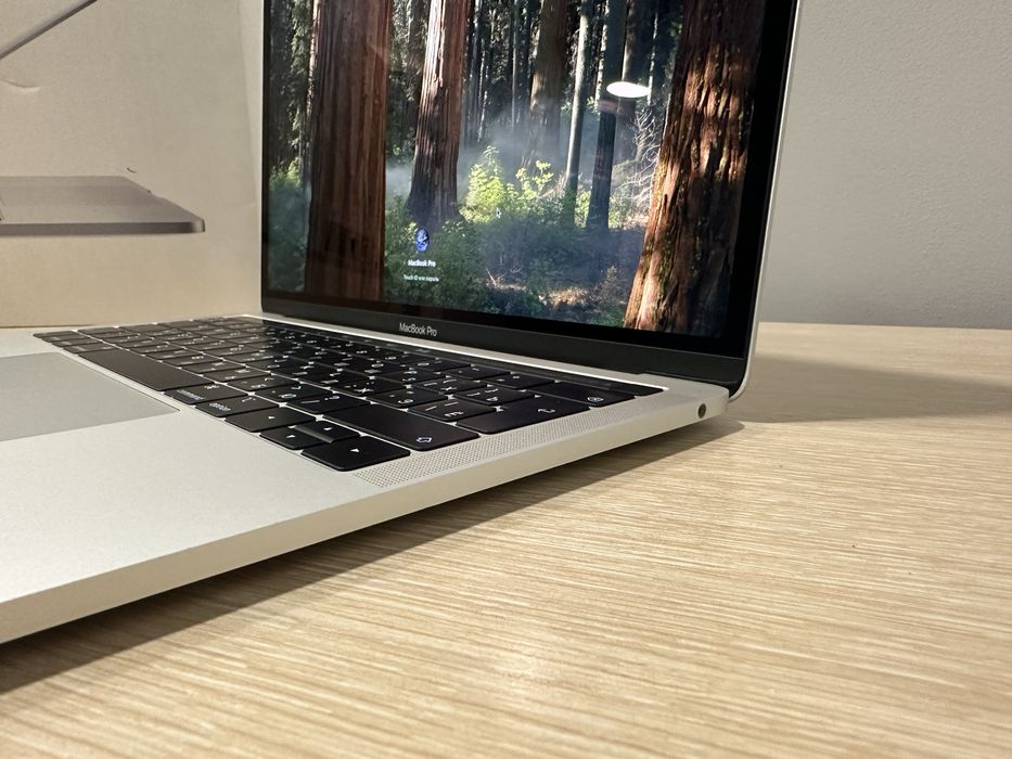 Ноутбук MacBook Pro 2019 Core i5 8GB 256GB Silver