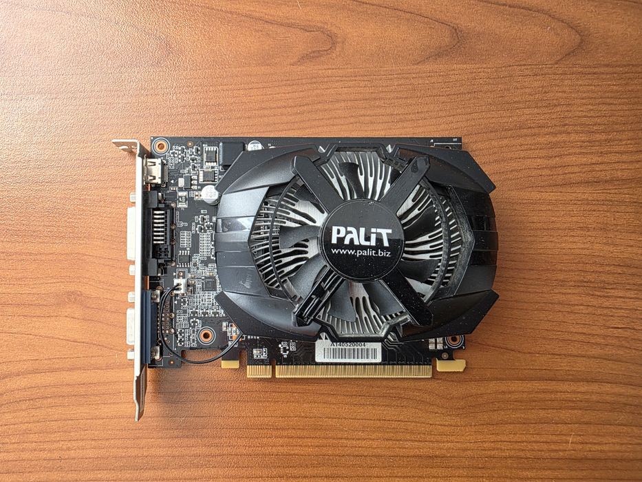 Видео карта Palit GT 740, 2gb ddr5 128 bit.