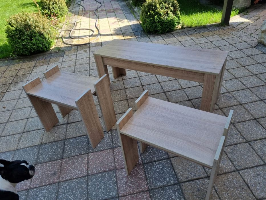 Скамейка и табуретки