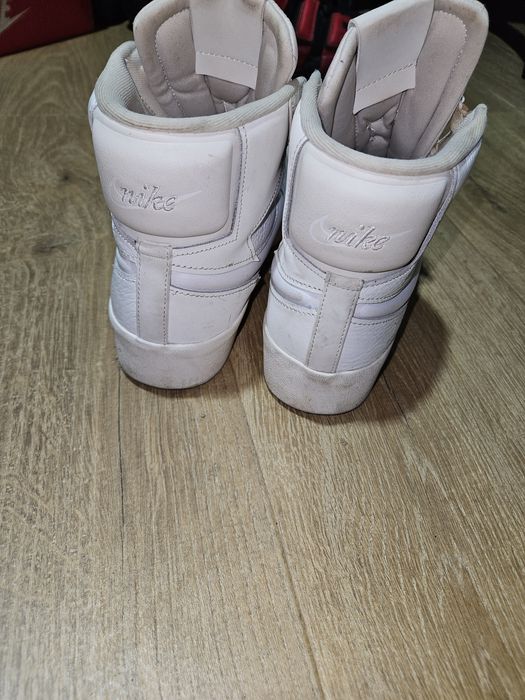 Adidași nike blazer