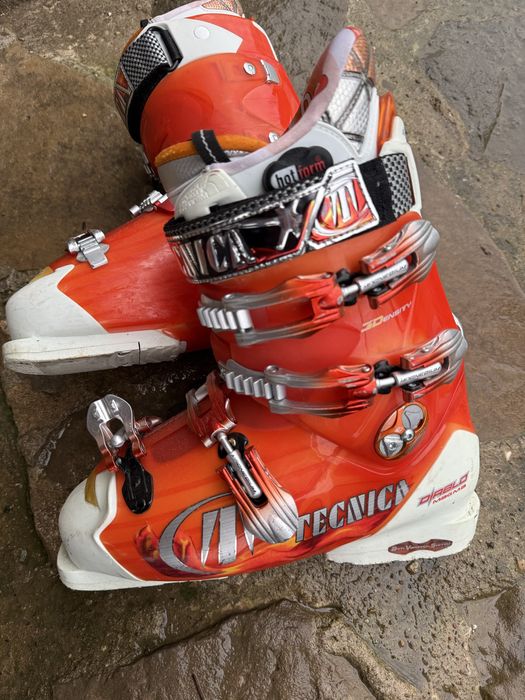 Ски обувки Tecnika