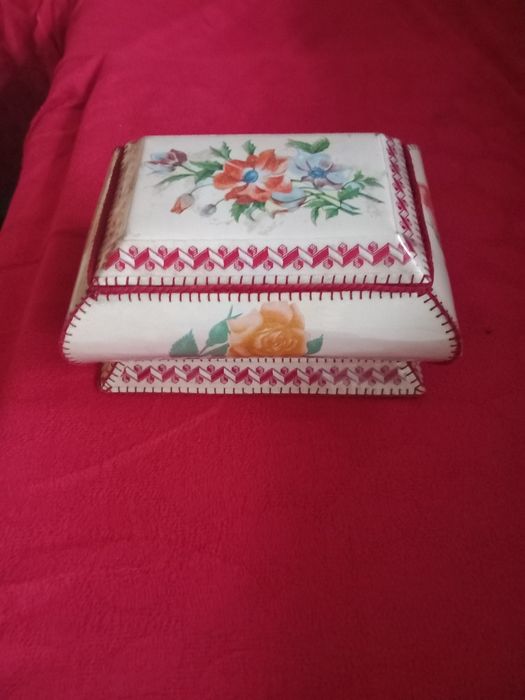 Ретро кутия за бижута