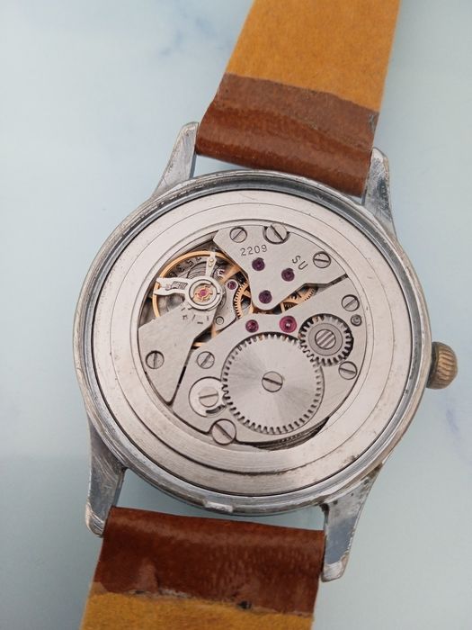 Руски ръчен механичен часовник WOSTOK.