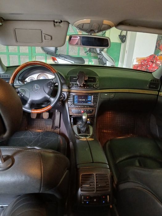 MERCEDES-BENZ E-Class 2004 — imagine 4