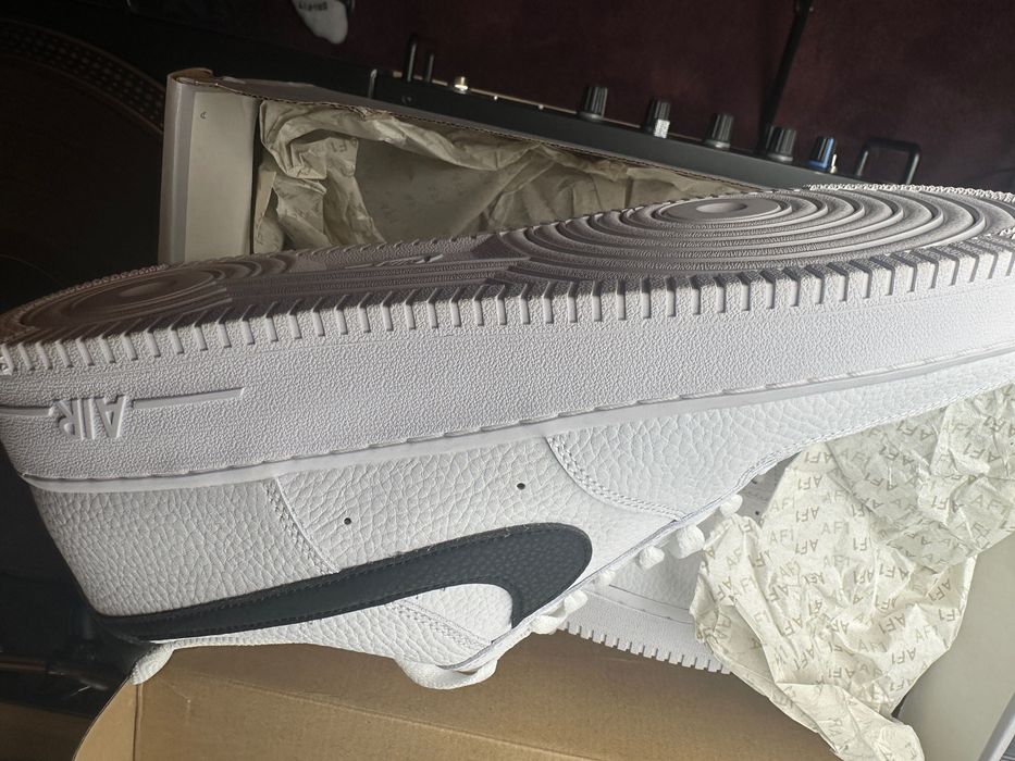 Nike Airforce 1 LV8 Чисто Нови