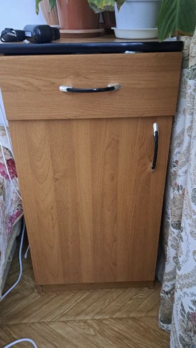 Продается б/у прихожка