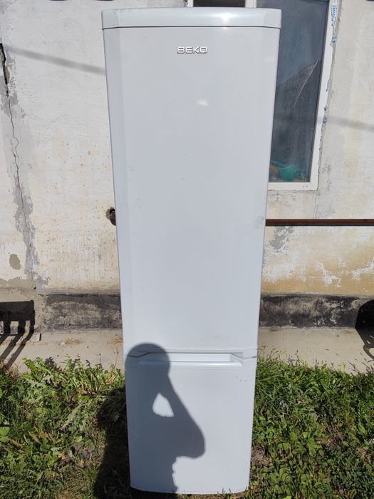 Холодильник рабочий