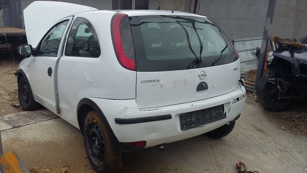 Продавам Опел корса Ц 1.3ЦДТИ - Opel Corsa C 1.3CDTI на-части