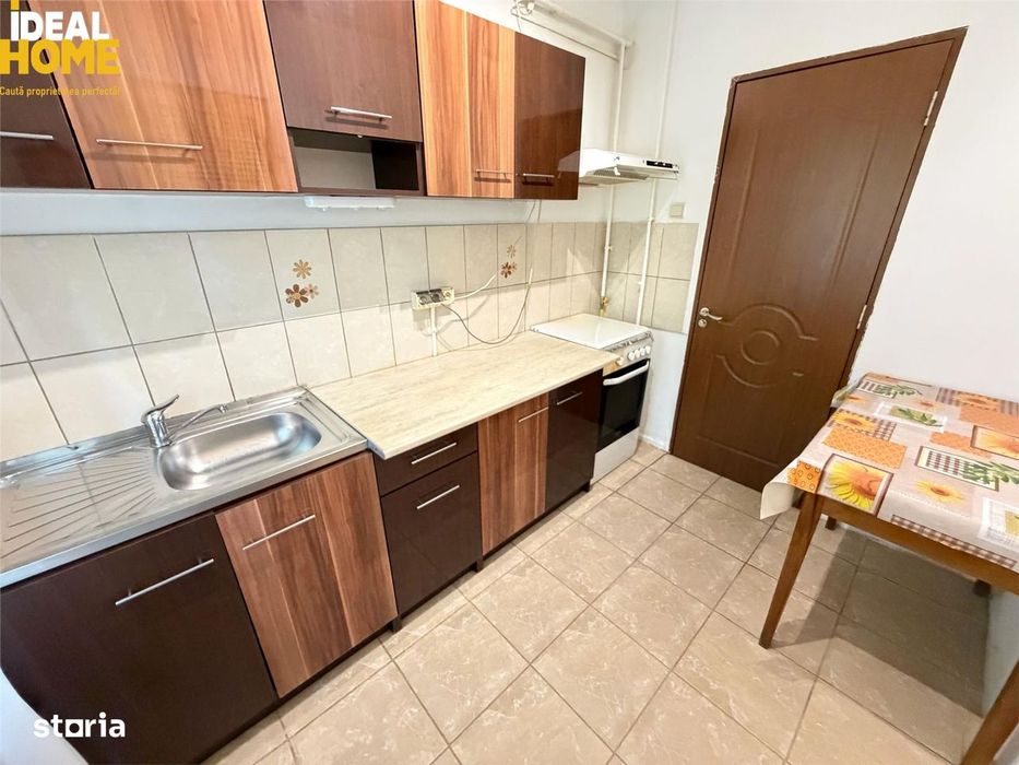 Apartament 3 camere Podu Ros Sediul PNL