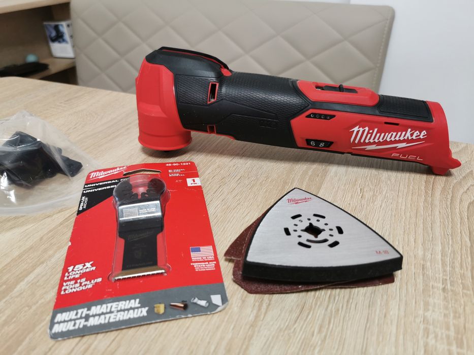 Multifuncțională m12 milwaukee model destinat pietei de America