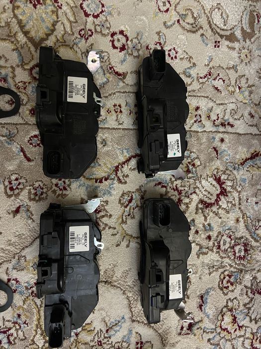 Доводчики дверей на Geely Monjaro