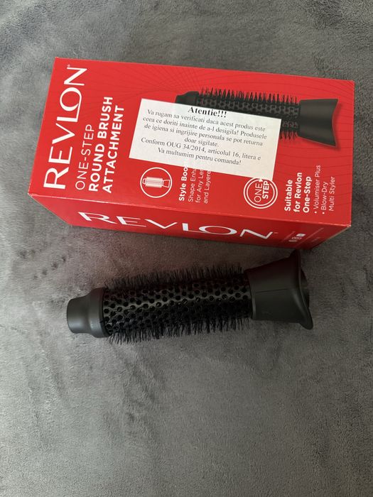 Perie pentru păr fixǎ Revlon