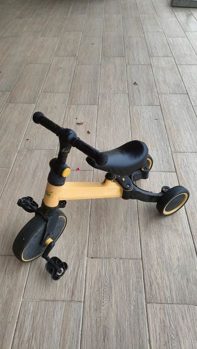 Vând trotineta, bicicleta, stare buna, ocazie