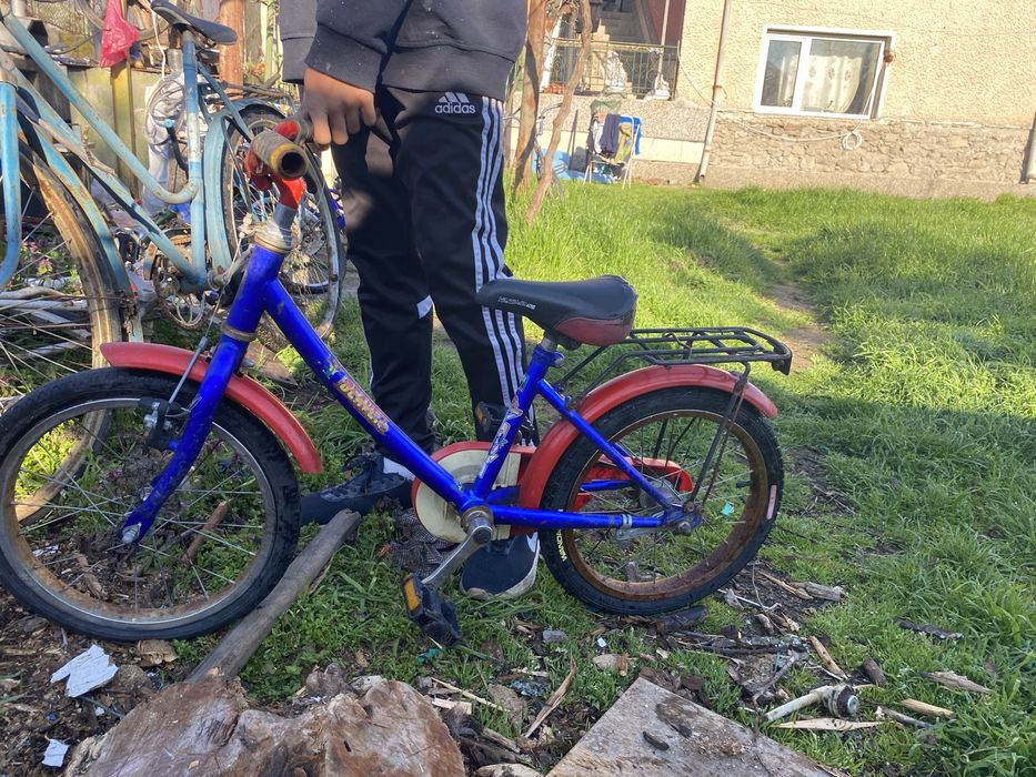 Продавам колелета